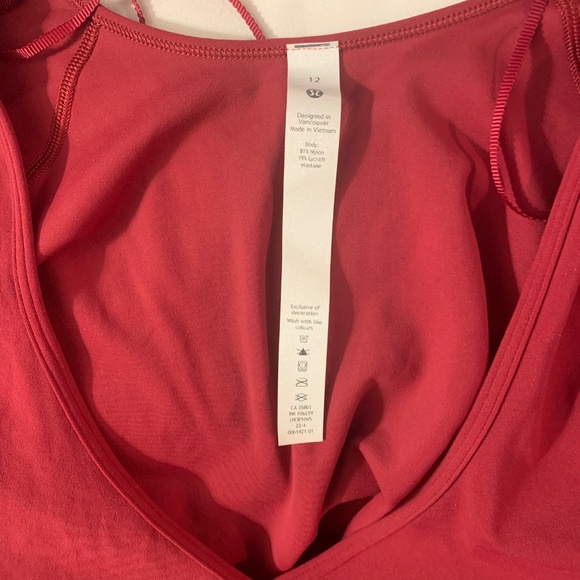 Lululemon Align - new cropped top - Picture 4 of 4